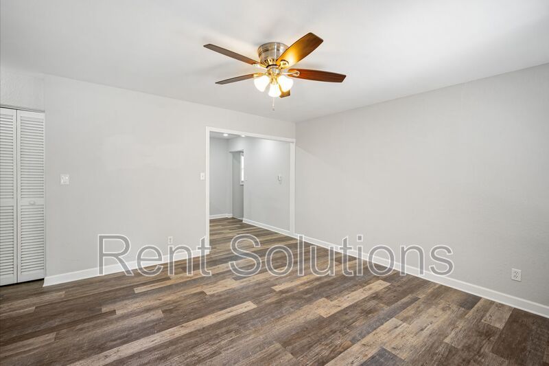 Renovated 3BR/2BA centrally located Tampa home. property image