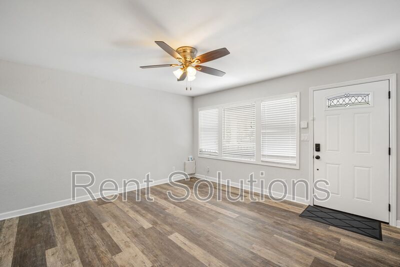 Renovated 3BR/2BA centrally located Tampa home. property image