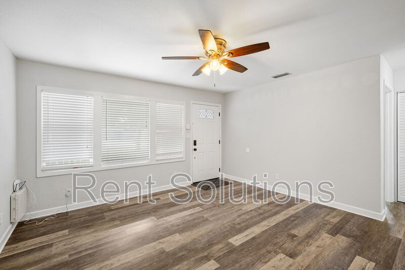 Renovated 3BR/2BA centrally located Tampa home. property image