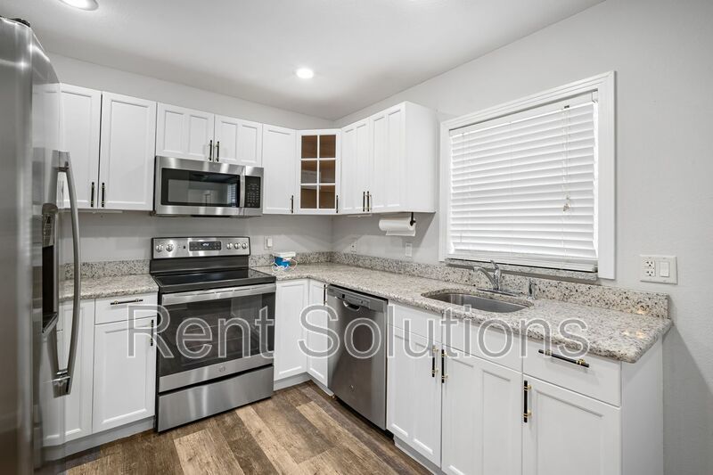 Renovated 3BR/2BA centrally located Tampa home. property image