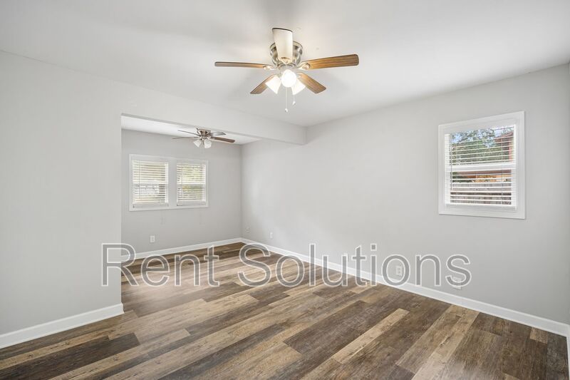 Renovated 3BR/2BA centrally located Tampa home. property image