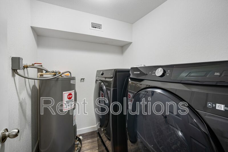 Renovated 3BR/2BA centrally located Tampa home. property image