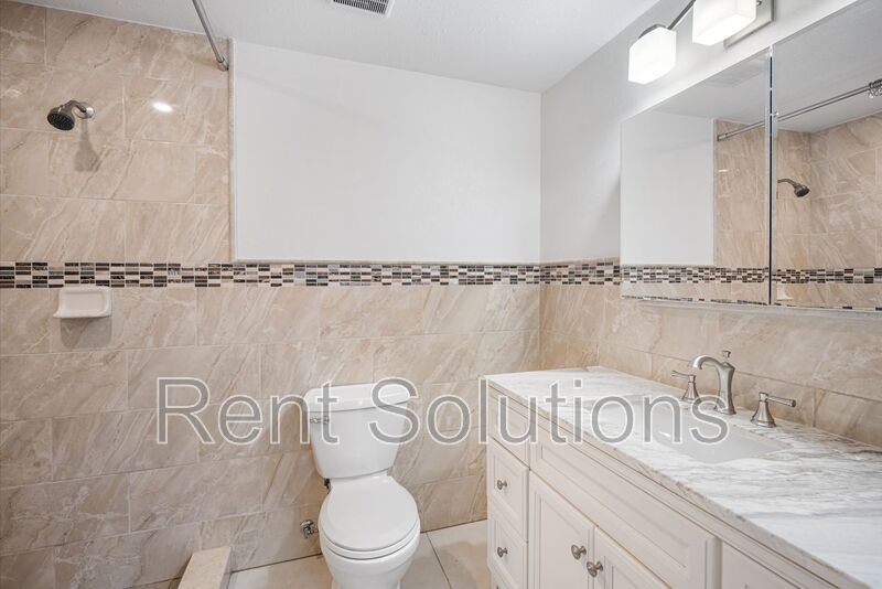 Renovated 3BR/2BA centrally located Tampa home. property image