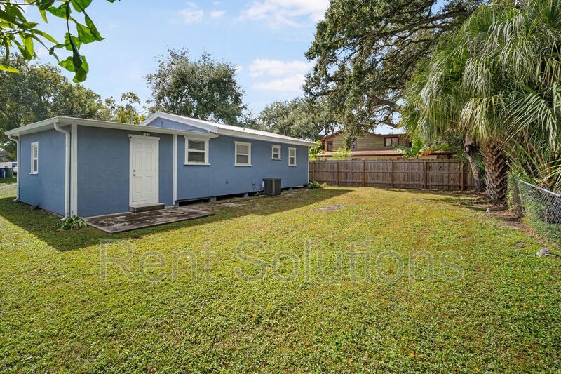 Renovated 3BR/2BA centrally located Tampa home. property image