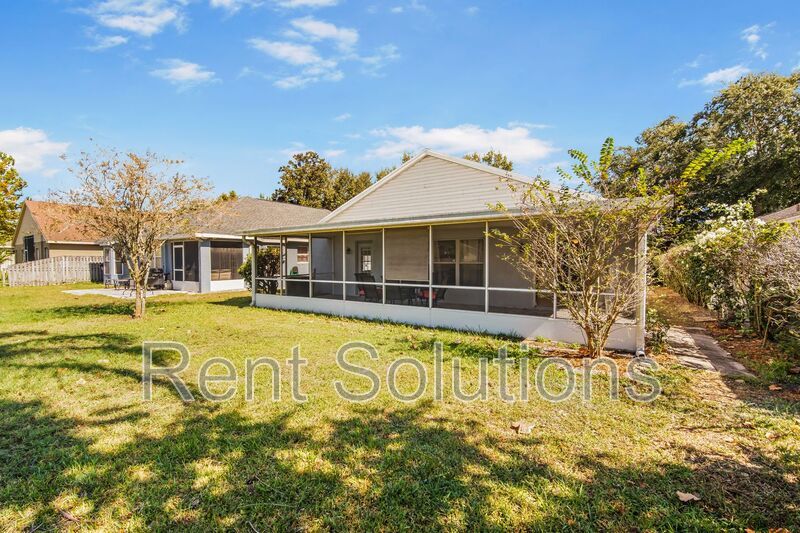Beautiful 3BR/2BA home with 2 car garage in Villa Rosa! property image
