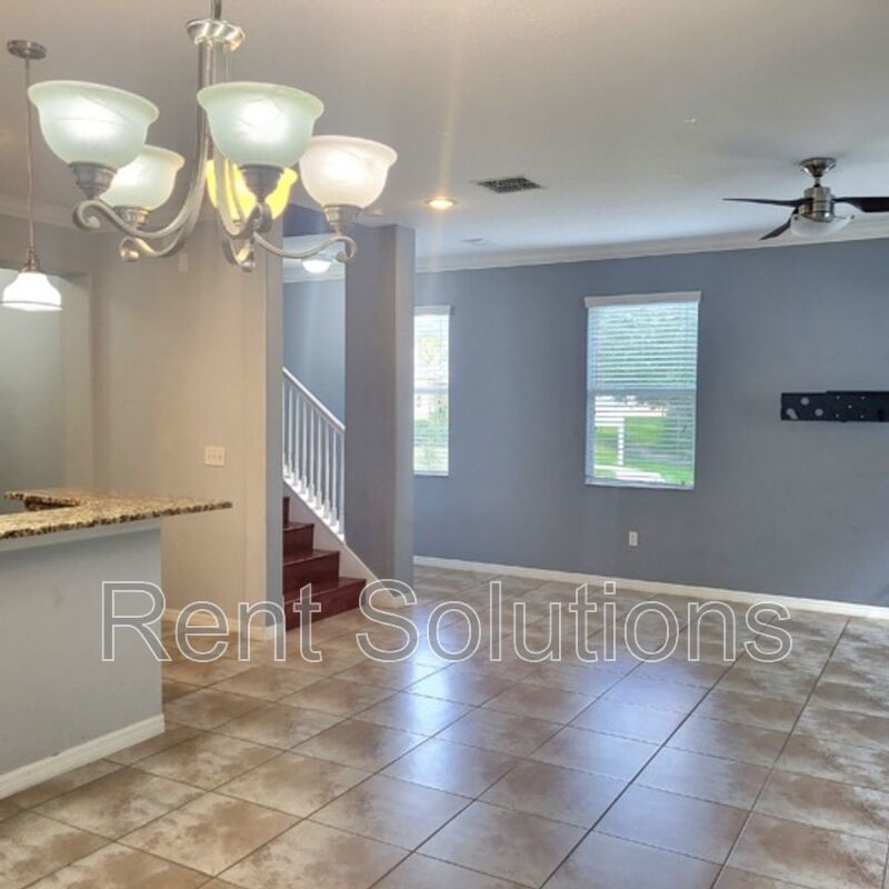 STUNNING CORNER 3 Beds/ 2.5 Bths Townhome situated on a conservation  in desirable Hammocks Community! property image