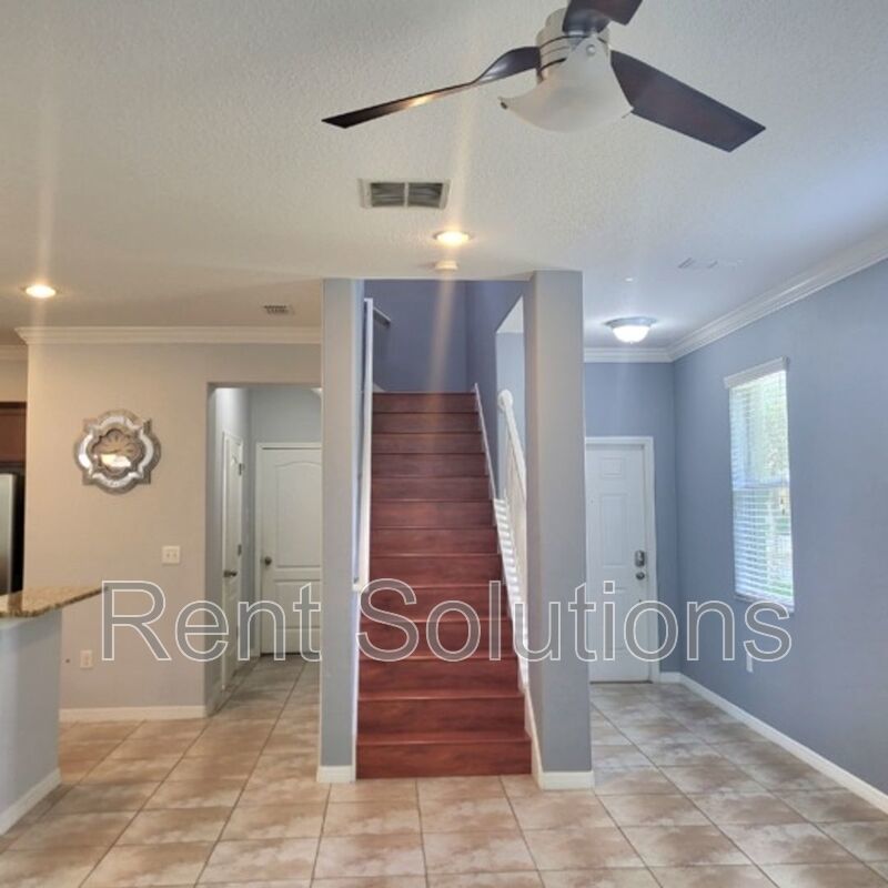 STUNNING CORNER 3 Beds/ 2.5 Bths Townhome situated on a conservation  in desirable Hammocks Community! property image