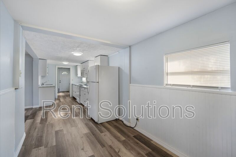 Charming 2 Bed, 2 Bath Newly Remodeled Home Corner Lot in St. Pete! property image