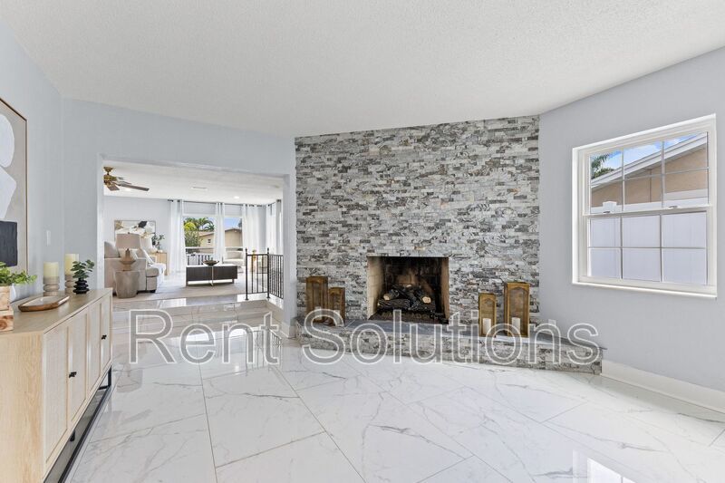 Turn-key Luxury Waterfront Living in Patrician Point! property image