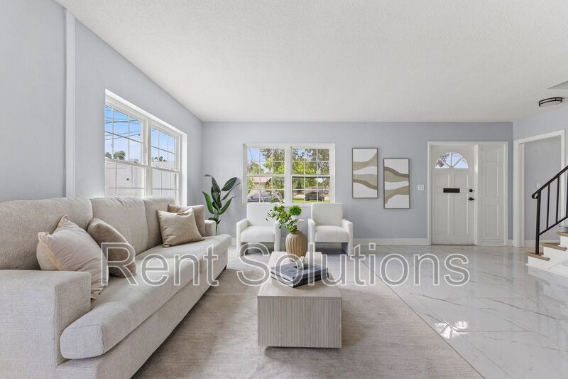 Turn-key Luxury Waterfront Living in Patrician Point! property image