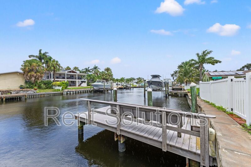 Turn-key Luxury Waterfront Living in Patrician Point! property image