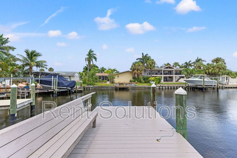 Turn-key Luxury Waterfront Living in Patrician Point! property image