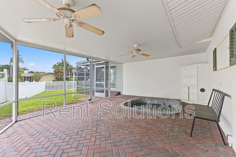 Turn-key Luxury Waterfront Living in Patrician Point! property image