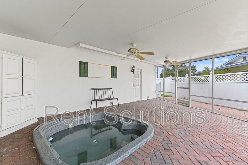 Turn-key Luxury Waterfront Living in Patrician Point! property image