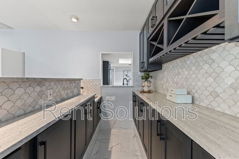 Turn-key Luxury Waterfront Living in Patrician Point! property image