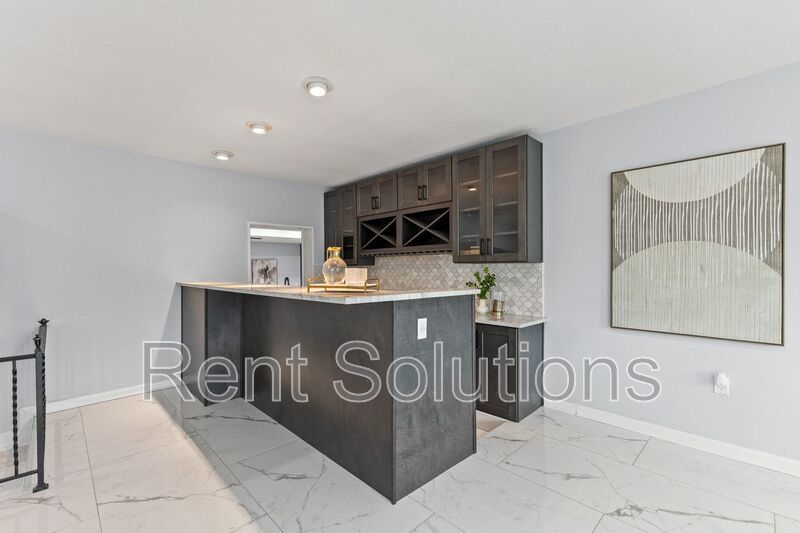 Turn-key Luxury Waterfront Living in Patrician Point! property image