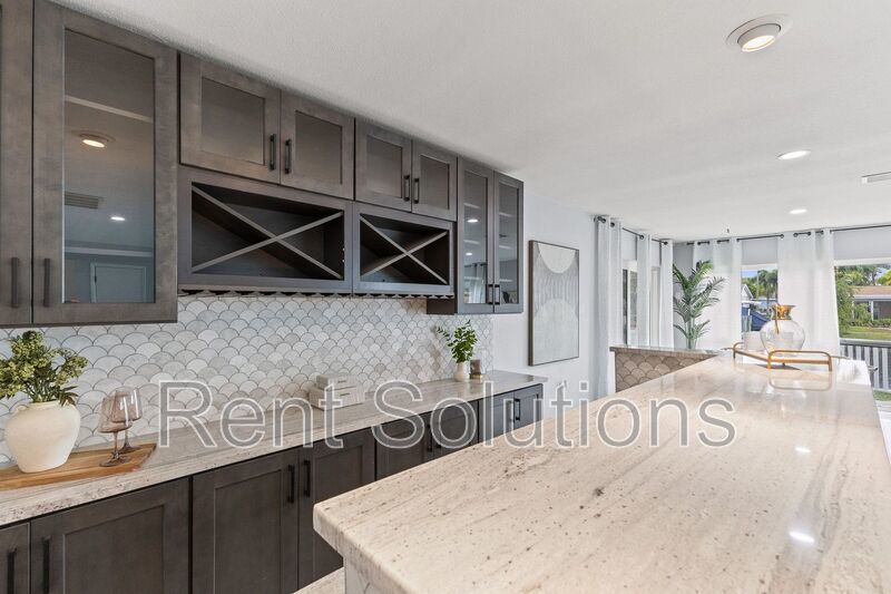 Turn-key Luxury Waterfront Living in Patrician Point! property image