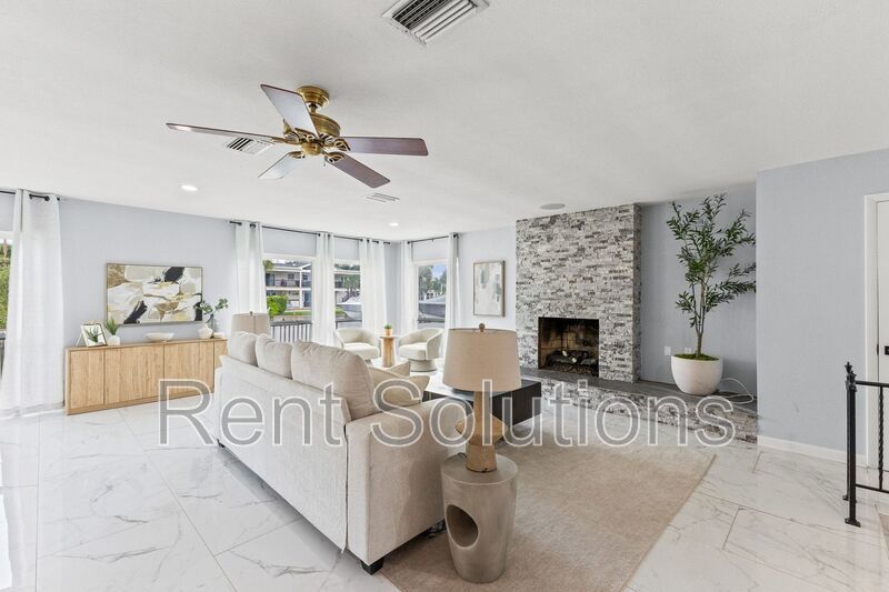 Turn-key Luxury Waterfront Living in Patrician Point! property image