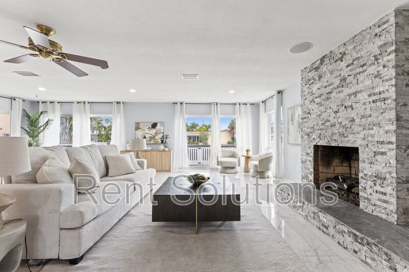 Turn-key Luxury Waterfront Living in Patrician Point! property image