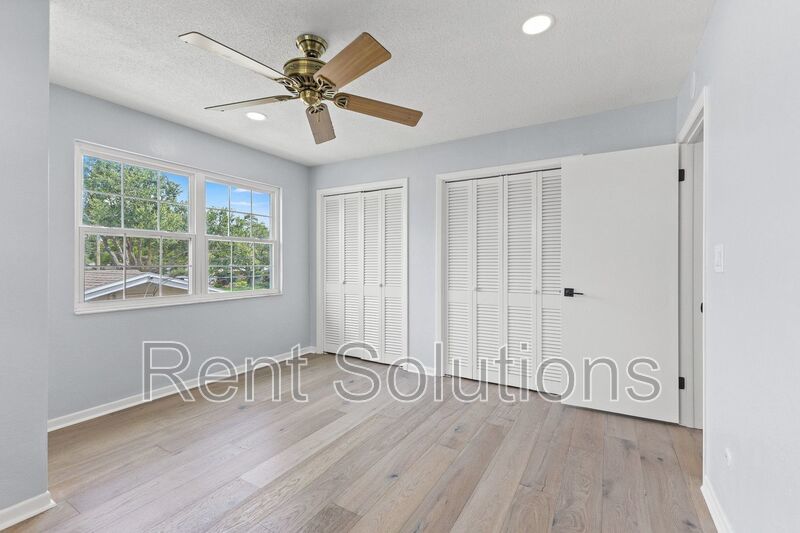 Turn-key Luxury Waterfront Living in Patrician Point! property image