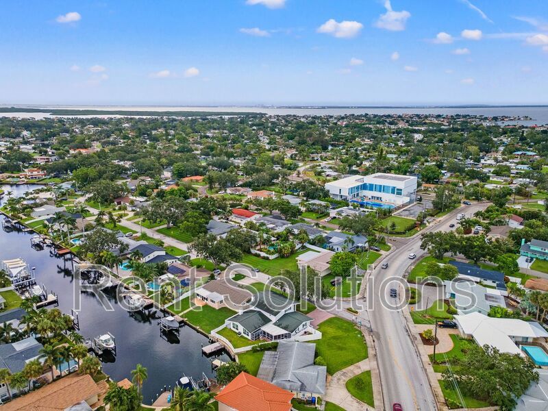 Turn-key Luxury Waterfront Living in Patrician Point! property image