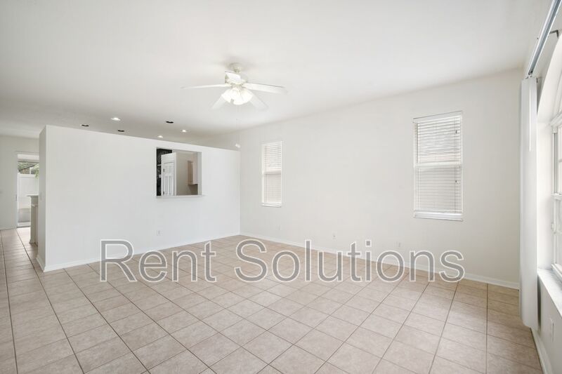 Beautiful 3-Bedroom, 2-Bathroom Home with Garage and Fenced Yard – Move-In Ready! property image