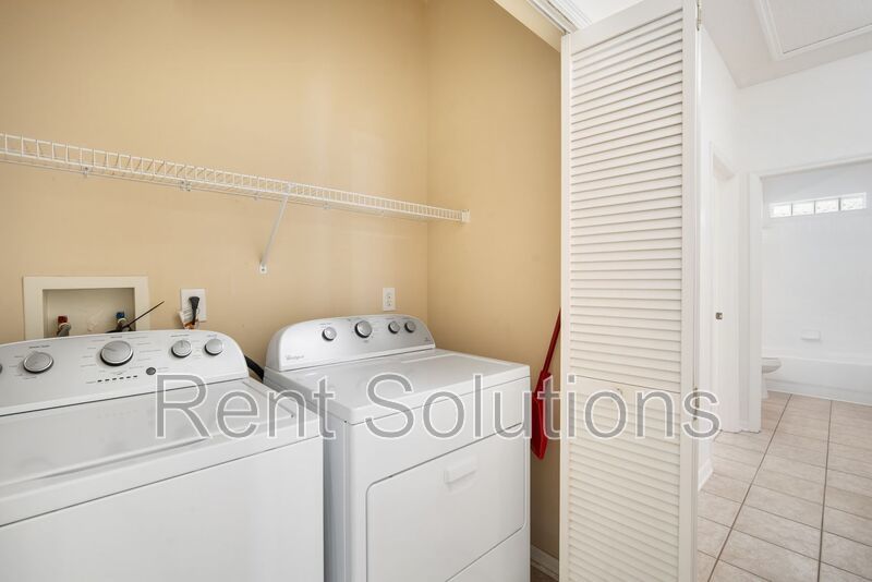 Beautiful 3-Bedroom, 2-Bathroom Home with Garage and Fenced Yard – Move-In Ready! property image