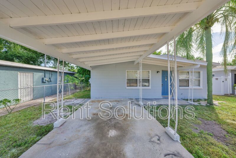 Charming Home in North St Pete! property image