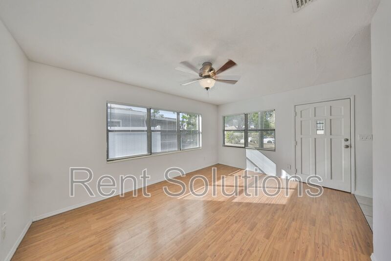 Charming Home in North St Pete! property image