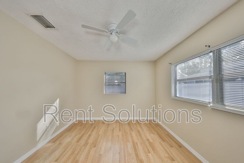 Charming Home in North St Pete! property image