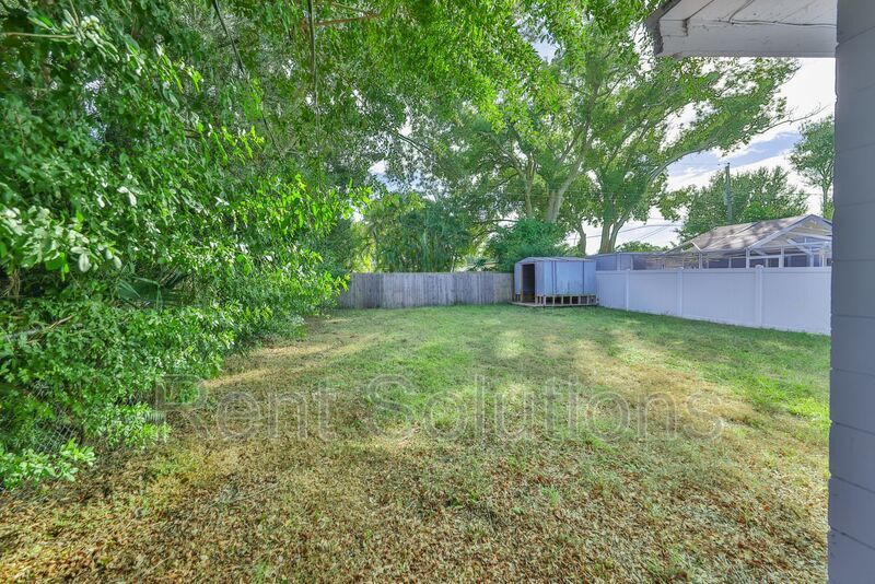 Charming Home in North St Pete! property image