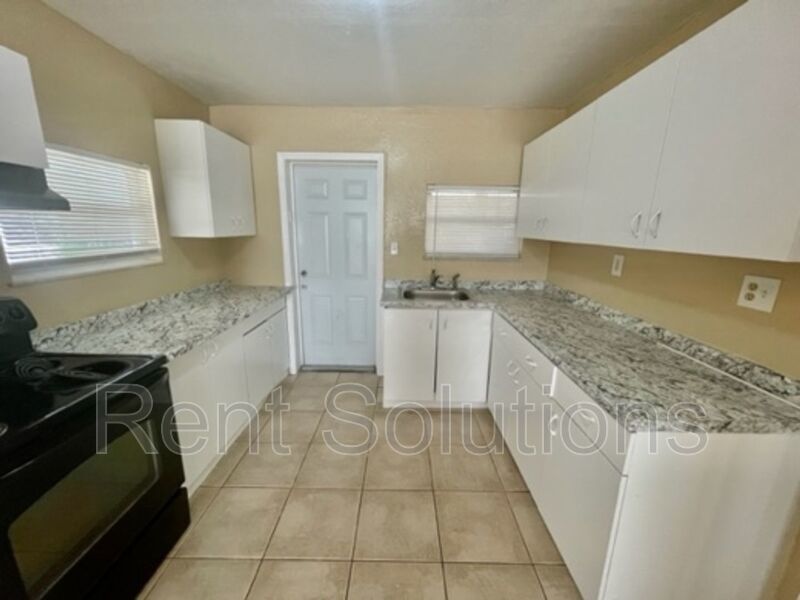 Newly Remodeled 3 Bedroom/1 Bath with Huge Yard property image