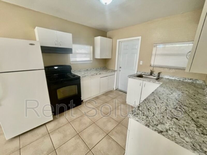 Newly Remodeled 3 Bedroom/1 Bath with Huge Yard property image