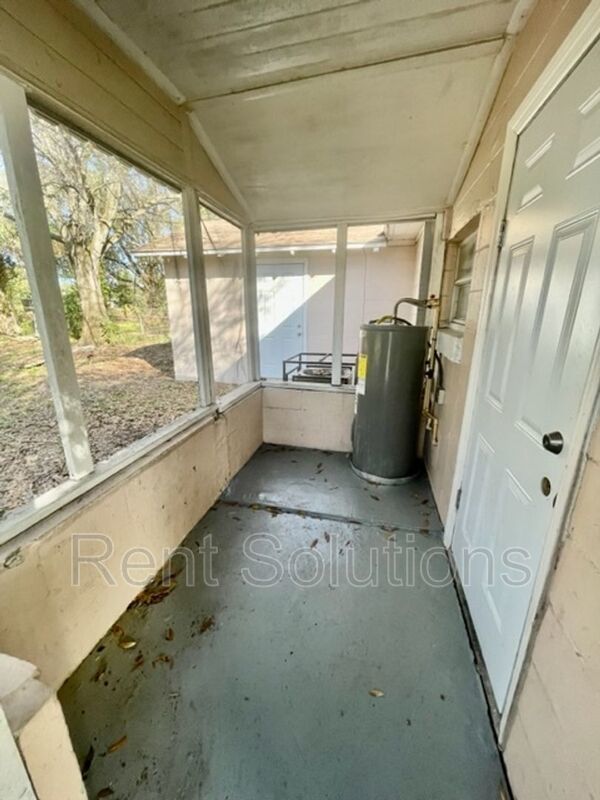 Newly Remodeled 3 Bedroom/1 Bath with Huge Yard property image