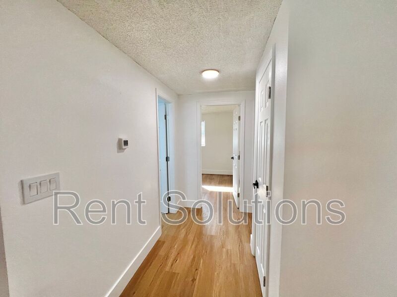 Adorable Fully Renovated 2BD/1BTH Villa in 55+ Community property image