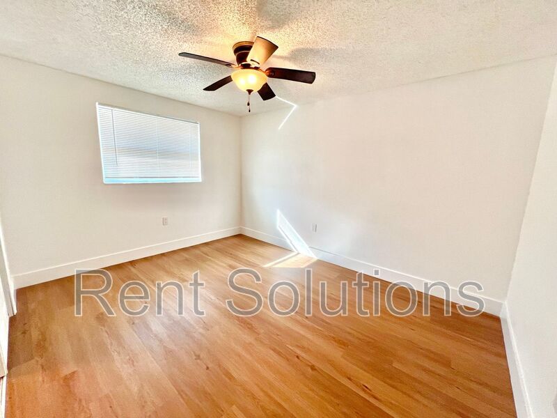 Adorable Fully Renovated 2BD/1BTH Villa in 55+ Community property image