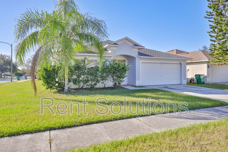 Beautiful 3 Bedroom 2 Bathroom Home! property image