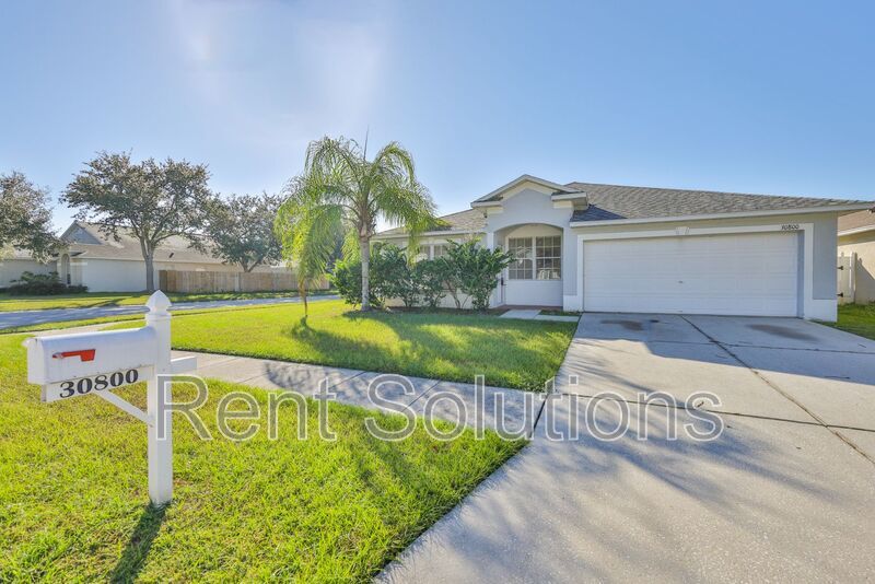 Beautiful 3 Bedroom 2 Bathroom Home! property image