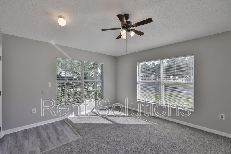 Beautiful 3 Bedroom 2 Bathroom Home! property image