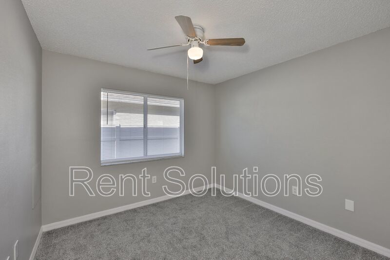 Beautiful 3 Bedroom 2 Bathroom Home! property image