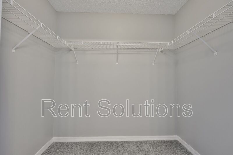 Beautiful 3 Bedroom 2 Bathroom Home! property image