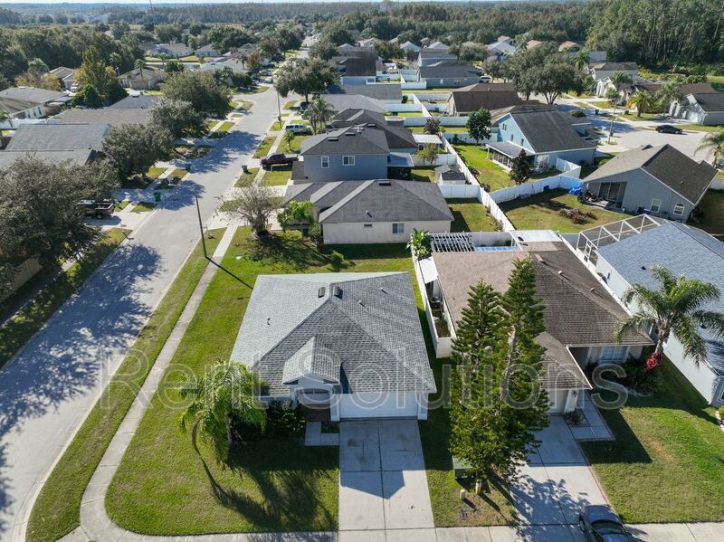 Beautiful 3 Bedroom 2 Bathroom Home! property image