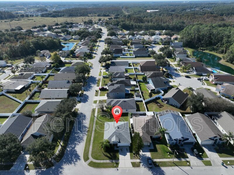 Beautiful 3 Bedroom 2 Bathroom Home! property image