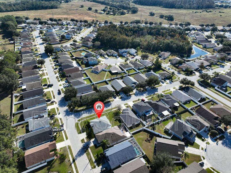 Beautiful 3 Bedroom 2 Bathroom Home! property image