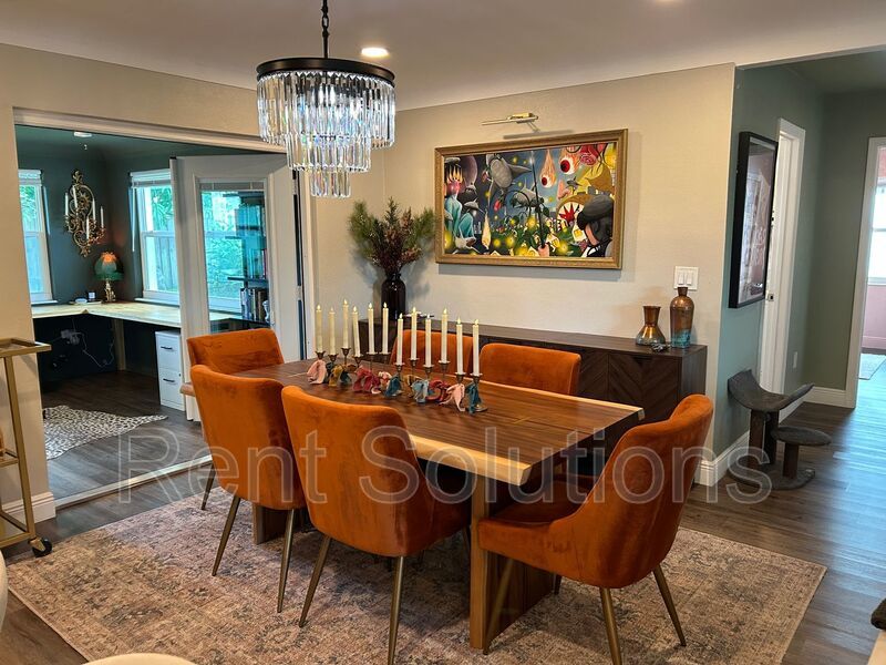 Stunning Fully Remodeled 3BR/2BA Clearwater Home with Oversized Garage! property image