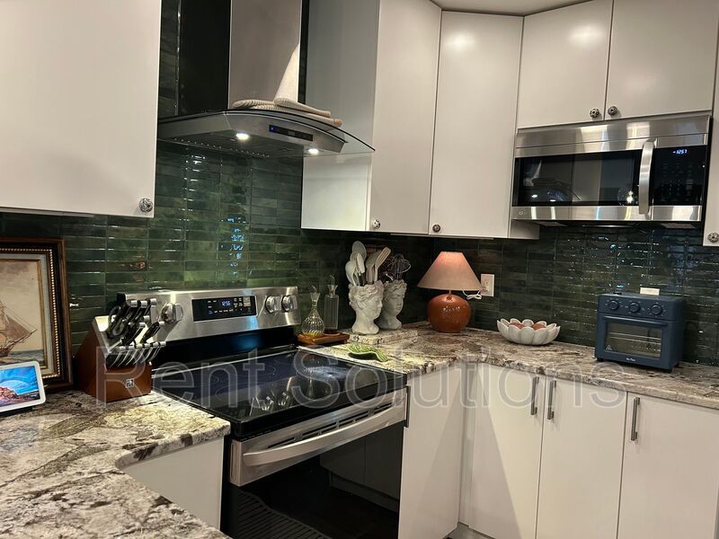 Stunning Fully Remodeled 3BR/2BA Clearwater Home with Oversized Garage! property image