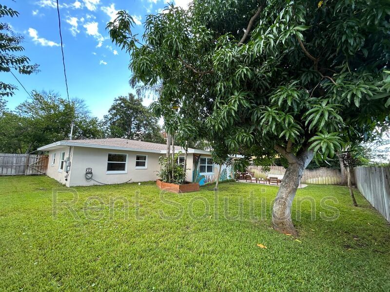 Stunning Fully Remodeled 3BR/2BA Clearwater Home with Oversized Garage! property image