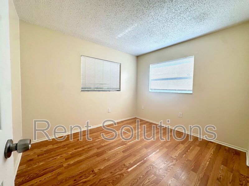 2BR/1BA Duplex in Largo Available Now! property image