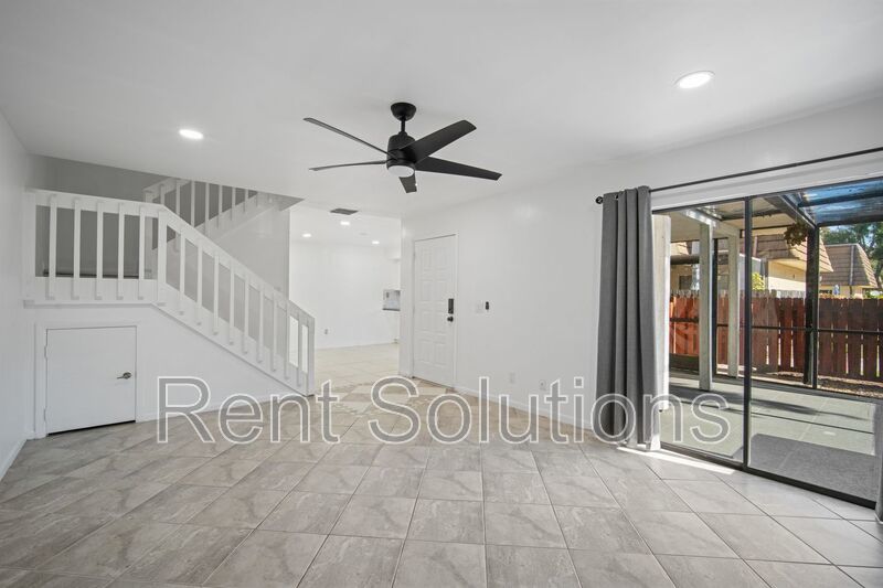 Large 3BR/2.5BA Townhouse property image