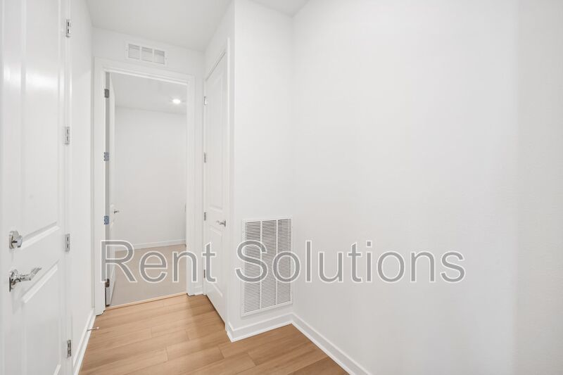 MOVE-IN READY — AVAILABLE NOW! Beautiful 3 Bed 2 Bath New Construction Home in Spencer Glen, Riverview! property image